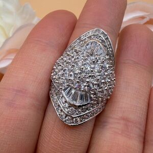 💎 Women's Fashion Diamond Ring 💍 size 8